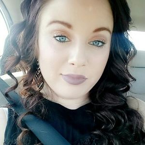 Meet your Posher, Lindsey